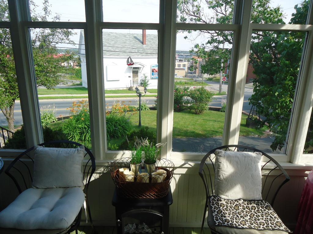 King George B&B Miramichi Exterior foto