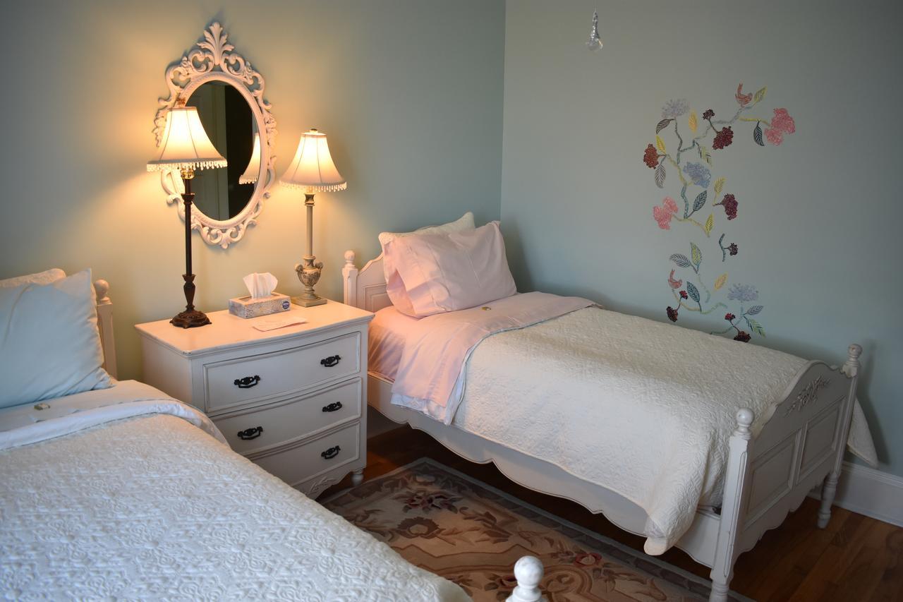 King George B&B Miramichi Exterior foto